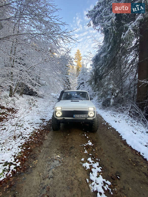 Позашляховик / Кросовер ВАЗ / Lada 2121 Нива 1986 в Яремчі