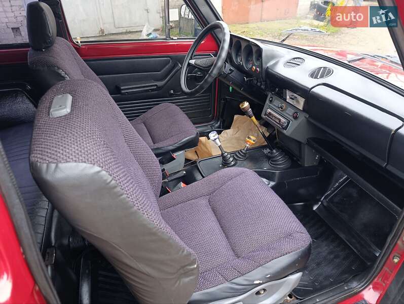 Внедорожник / Кроссовер ВАЗ / Lada 2121 Нива 1992 в Черкассах фото 19 Внедорожник / Кроссовер ВАЗ / Lada 2121 Нива 1992 в Черкассах