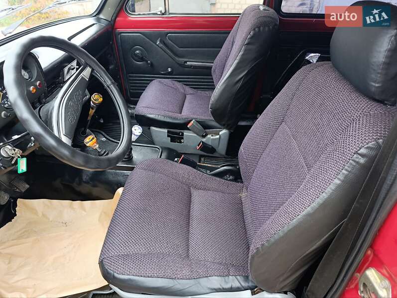 Внедорожник / Кроссовер ВАЗ / Lada 2121 Нива 1992 в Черкассах фото 16 Внедорожник / Кроссовер ВАЗ / Lada 2121 Нива 1992 в Черкассах