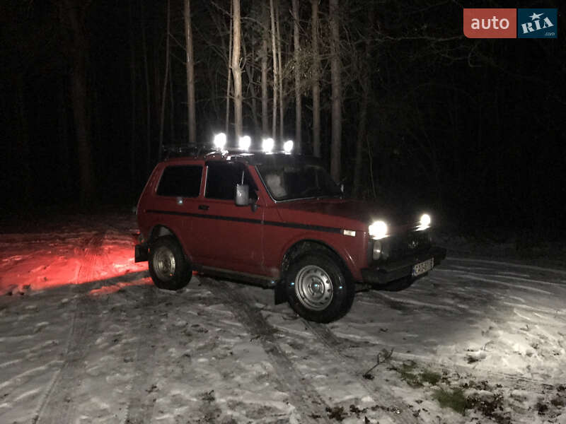 Позашляховик / Кросовер ВАЗ / Lada 2121 Нива 1990 в Черкасах