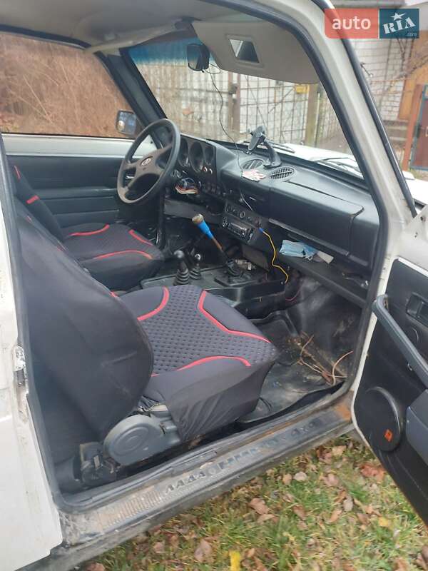 Позашляховик / Кросовер ВАЗ / Lada 2121 Нива 1992 в Житомирі
