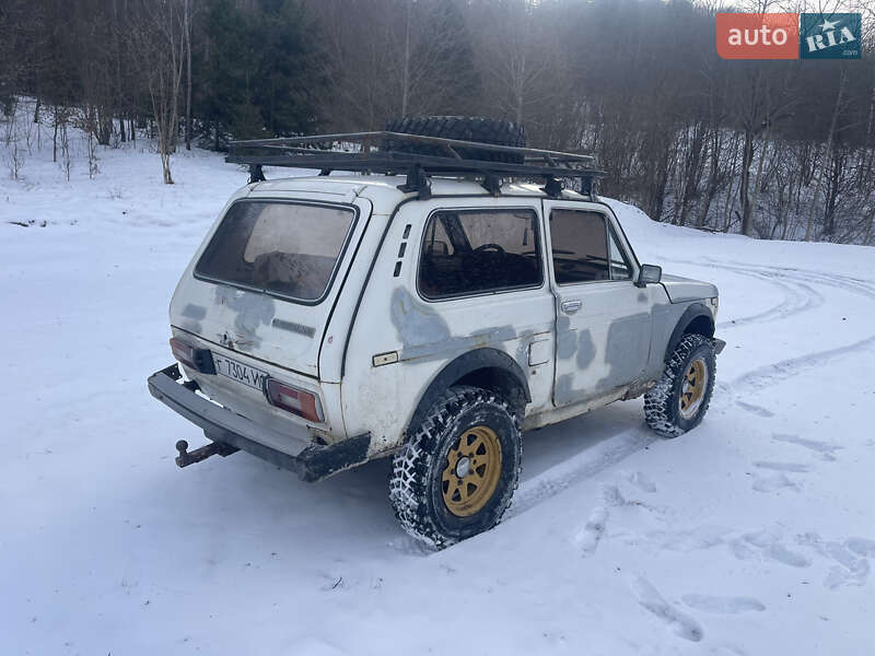 Внедорожник / Кроссовер ВАЗ / Lada 2121 Нива 1987 в Косове фото 5 Внедорожник / Кроссовер ВАЗ / Lada 2121 Нива 1987 в Косове