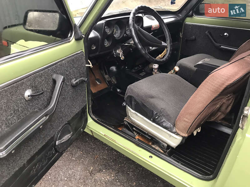 Позашляховик / Кросовер ВАЗ / Lada 2121 Нива 1982 в Недригайліву
