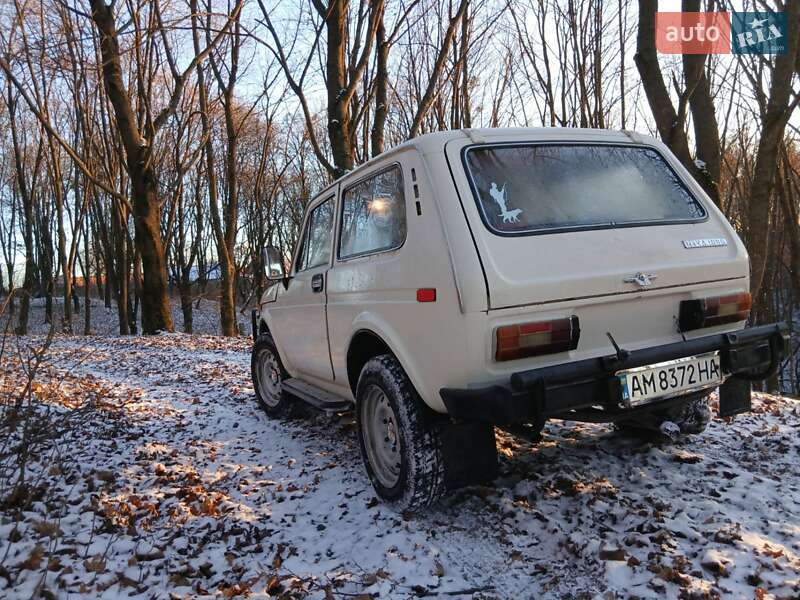Внедорожник / Кроссовер ВАЗ / Lada 2121 Нива 1989 в Чуднове