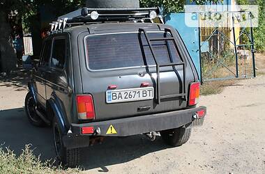 Внедорожник / Кроссовер ВАЗ / Lada 21213 Niva 1995 в Бобринце
