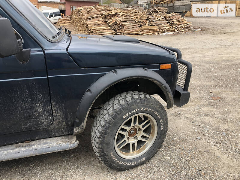 Внедорожник / Кроссовер ВАЗ / Lada 21213 Niva 2002 в Шумске