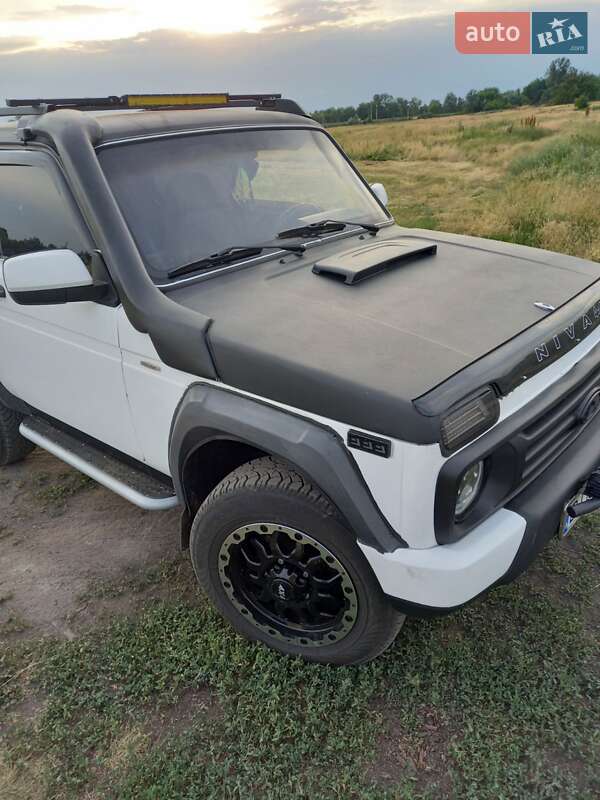 Внедорожник / Кроссовер ВАЗ / Lada 21213 Niva 1995 в Козельщине