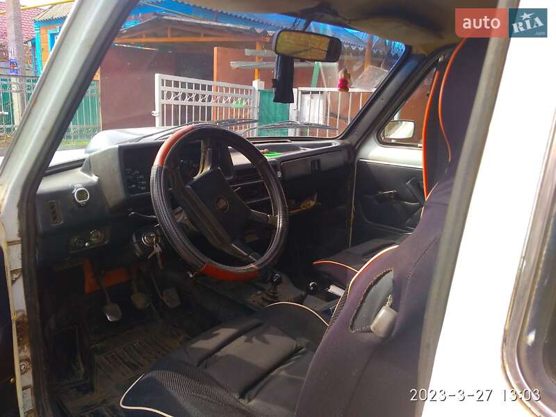 Внедорожник / Кроссовер ВАЗ / Lada 21213 Niva 1995 в Любашевке
