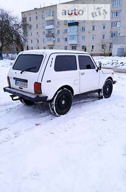 Позашляховик / Кросовер ВАЗ / Lada 21213 Niva 1996 в Ямпілю