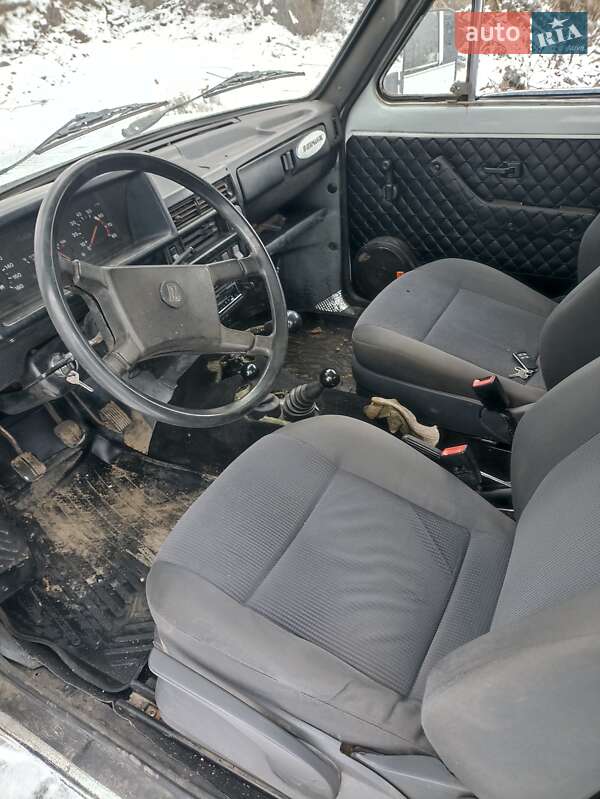 Внедорожник / Кроссовер ВАЗ / Lada 21213 Niva 1996 в Яготине