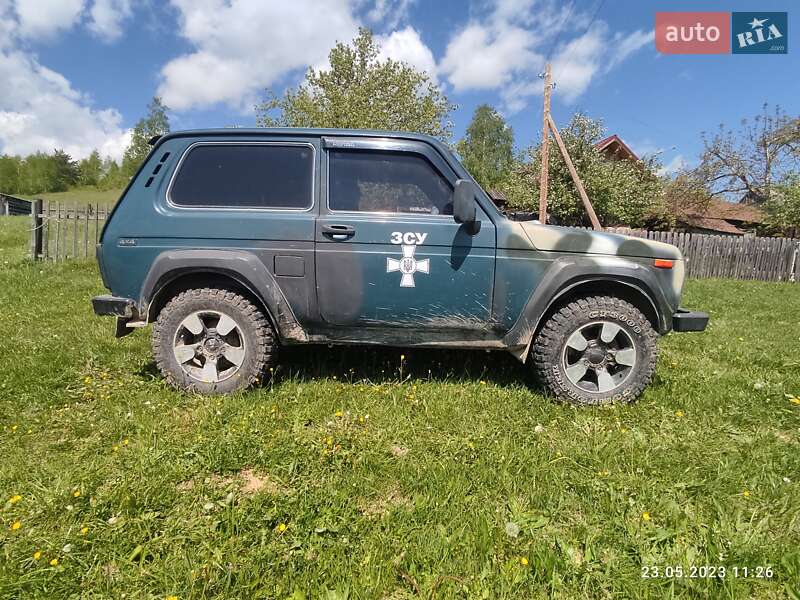 Внедорожник / Кроссовер ВАЗ / Lada 21213 Niva 2005 в Надворной
