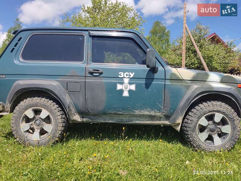 Внедорожник / Кроссовер ВАЗ / Lada 21213 Niva 2005 в Надворной