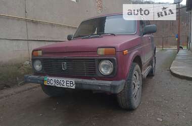 Внедорожник / Кроссовер ВАЗ / Lada 21213 Niva 2002 в Великом Березном