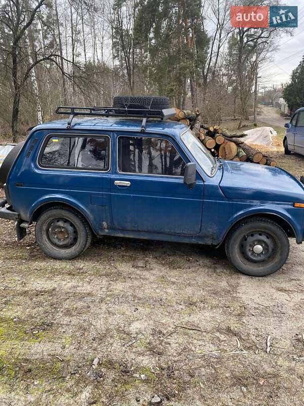Внедорожник / Кроссовер ВАЗ / Lada 21213 Niva 2001 в Радомышле