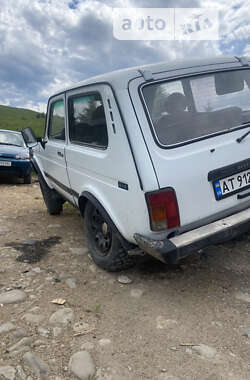 Внедорожник / Кроссовер ВАЗ 21213 Niva 2005 в 
