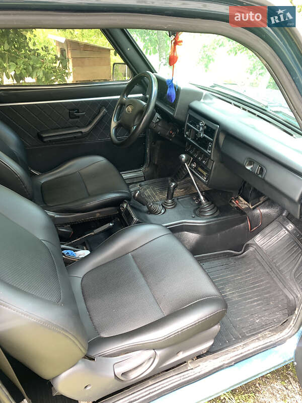 Внедорожник / Кроссовер ВАЗ / Lada 21213 Niva 2000 в Народичах