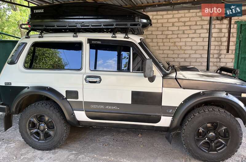 Позашляховик / Кросовер ВАЗ / Lada 21213 Niva 1995 в Херсоні