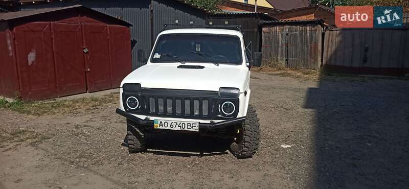 Внедорожник / Кроссовер ВАЗ / Lada 21213 Niva 1995 в Хусте фото 3 Внедорожник / Кроссовер ВАЗ / Lada 21213 Niva 1995 в Хусте