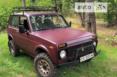 Внедорожник / Кроссовер ВАЗ / Lada 21213 Niva 2002 в Первомайске