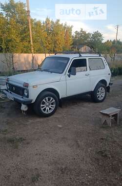 Позашляховик / Кросовер ВАЗ / Lada 21213 Niva 2003 в Черкасах