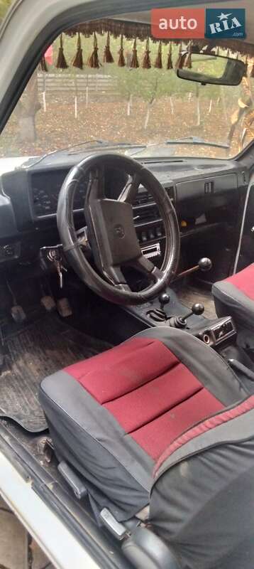 ВАЗ / Lada 21213 Niva 1995 ВАЗ / Lada 21213 Niva 1995