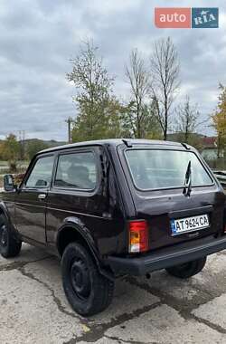 Внедорожник / Кроссовер ВАЗ / Lada 21213 Niva 2002 в Ивано-Франковске