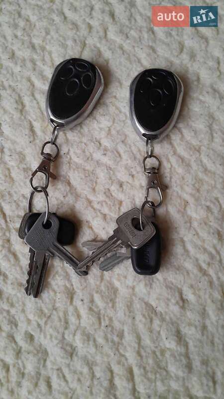 Внедорожник / Кроссовер ВАЗ / Lada 21213 Niva 2003 в Тячеве