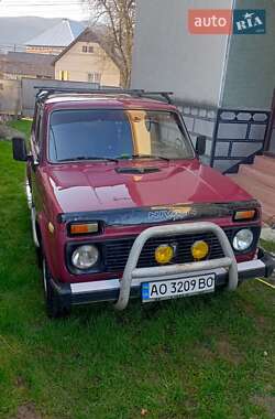 Позашляховик / Кросовер ВАЗ / Lada 21213 Niva 2004 в Хусті