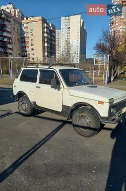 Позашляховик / Кросовер ВАЗ / Lada 21213 Niva 1998 в Києві