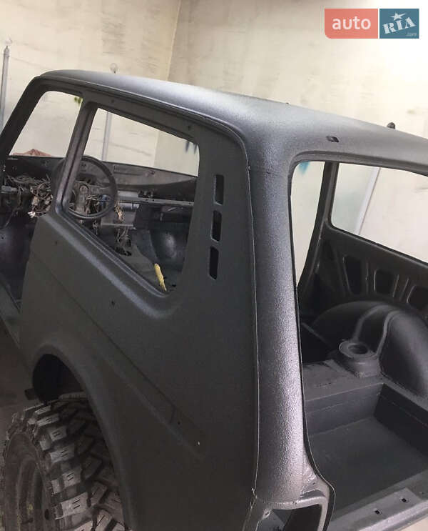 Внедорожник / Кроссовер ВАЗ / Lada 21213 Niva 2002 в Киеве