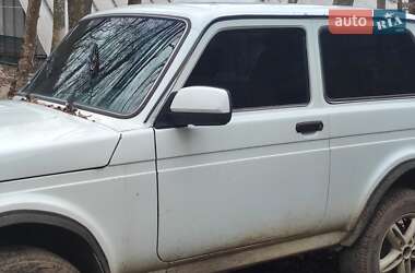 Внедорожник / Кроссовер ВАЗ 21213 Niva 2002 в 