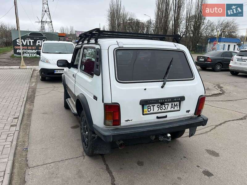 Внедорожник / Кроссовер ВАЗ / Lada 21213 Niva 2004 в Николаеве