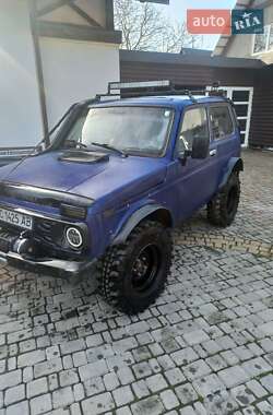 Внедорожник / Кроссовер ВАЗ 21213 Niva 1999 в 