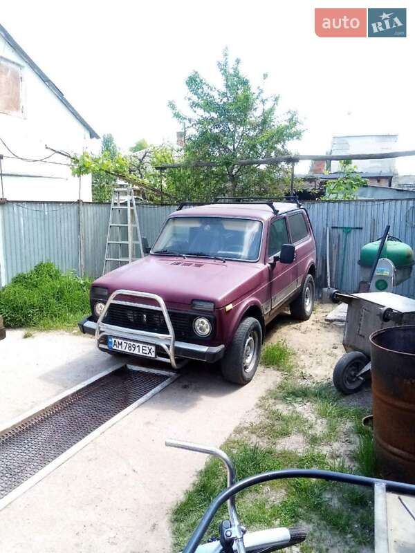 Позашляховик / Кросовер ВАЗ 21213 Niva 2002 в 