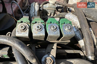 Внедорожник / Кроссовер ВАЗ 21213 Niva 2004 в 