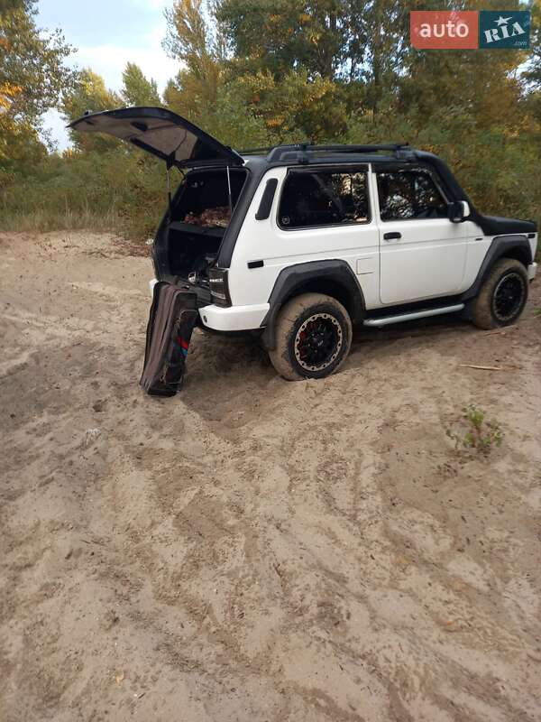 Внедорожник / Кроссовер ВАЗ / Lada 21213 Niva 1995 в Козельщине