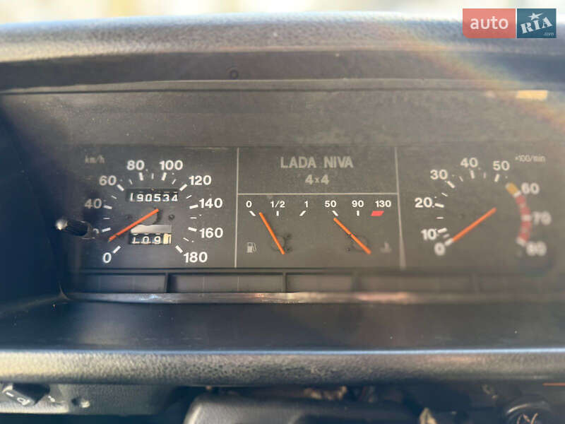 Внедорожник / Кроссовер ВАЗ / Lada 21213 Niva 2005 в Черновцах