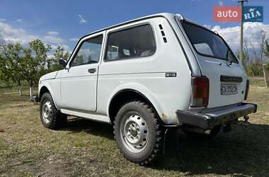 Внедорожник / Кроссовер ВАЗ 21213 Niva 2000 в 