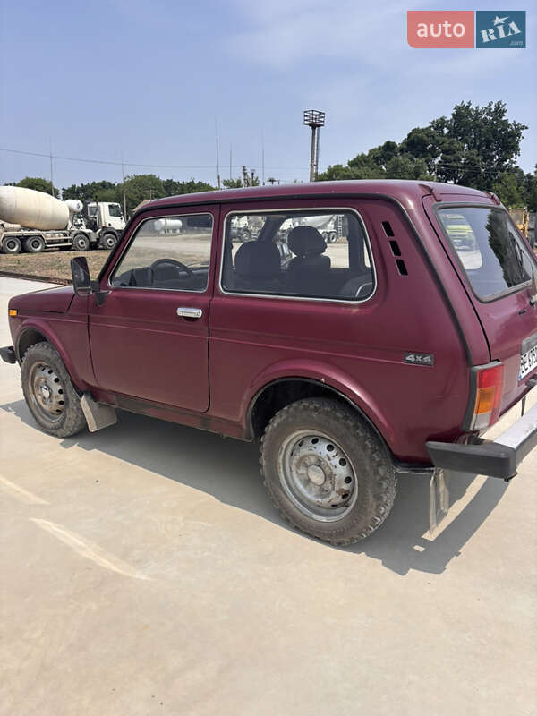 Внедорожник / Кроссовер ВАЗ / Lada 21213 Niva 2002 в Николаеве