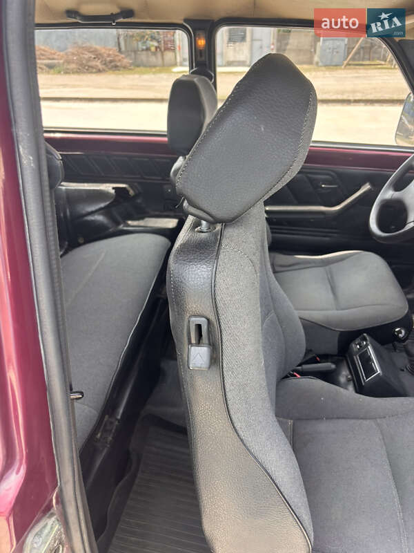 Внедорожник / Кроссовер ВАЗ / Lada 21213 Niva 2002 в Николаеве