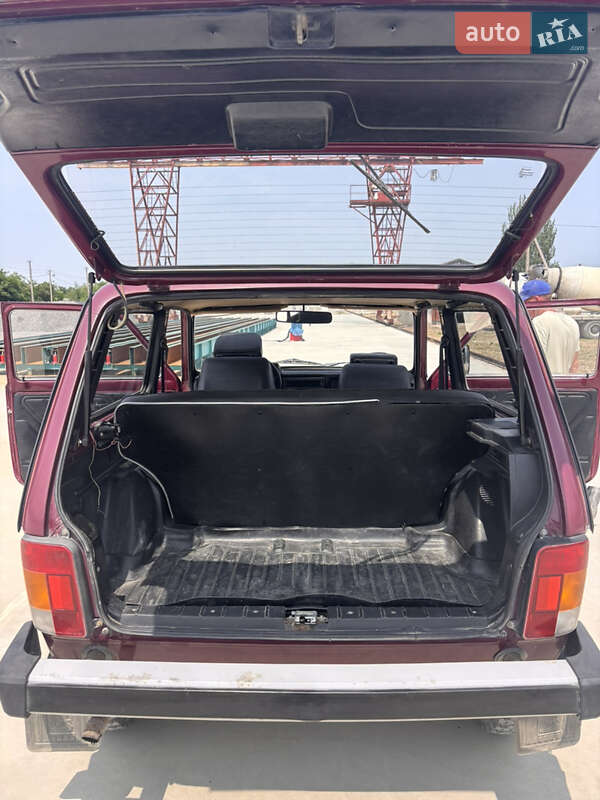 Внедорожник / Кроссовер ВАЗ / Lada 21213 Niva 2002 в Николаеве