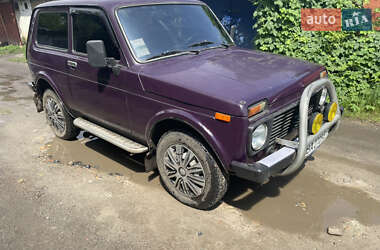 Внедорожник / Кроссовер ВАЗ 21213 Niva 2004 в 