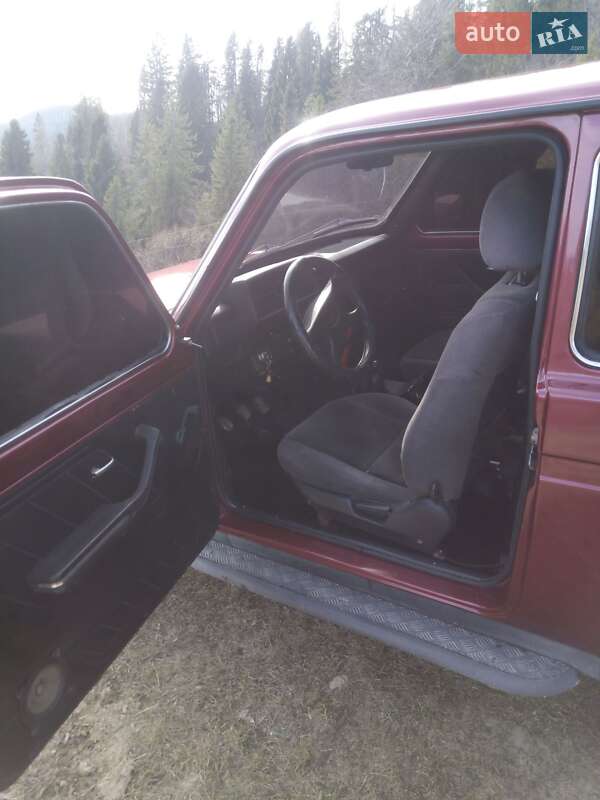 Позашляховик / Кросовер ВАЗ / Lada 21213 Niva 2002 в Косові