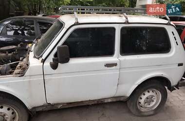 Внедорожник / Кроссовер ВАЗ 21213 Niva 2002 в Львове