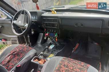Внедорожник / Кроссовер ВАЗ 21213 Niva 2005 в 