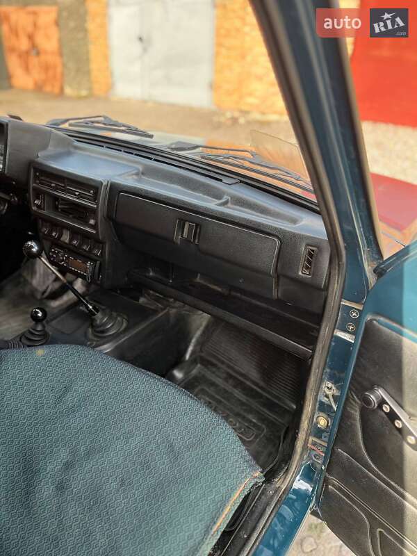 Внедорожник / Кроссовер ВАЗ / Lada 21213 Niva 1998 в Тульчине