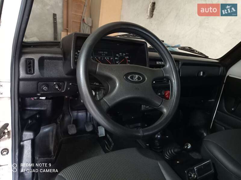 Позашляховик / Кросовер ВАЗ / Lada 21213 Niva 2003 в Тернополі