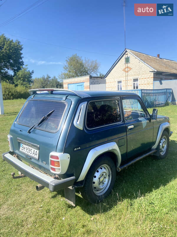Внедорожник / Кроссовер ВАЗ / Lada 21213 Niva 2004 в Сумах