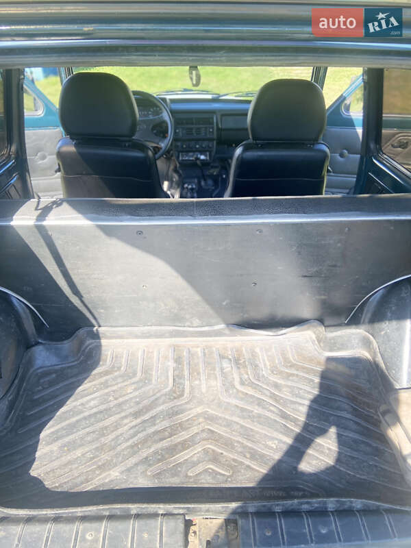 Внедорожник / Кроссовер ВАЗ / Lada 21213 Niva 2004 в Сумах