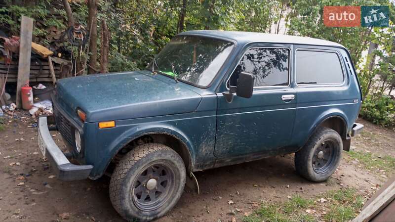 Внедорожник / Кроссовер ВАЗ / Lada 21213 Niva 2002 в Солотвине